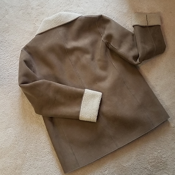 Faux suede and lambskin coat. - Picture 3 of 4